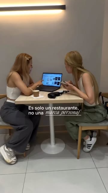 Las socias trabajando en un restaurante
